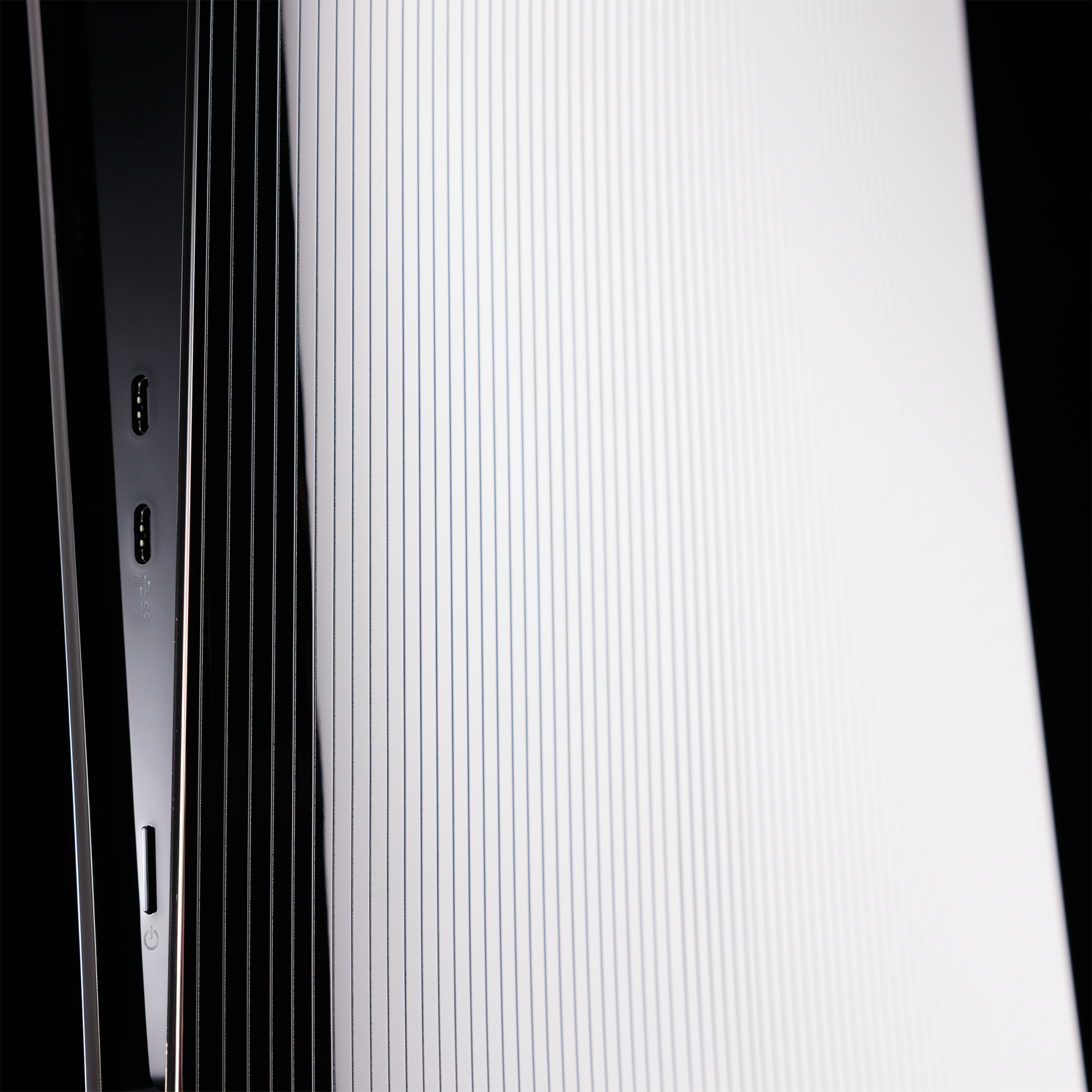 PS5 Slim Cover Hochglanz Chrom "Linien"